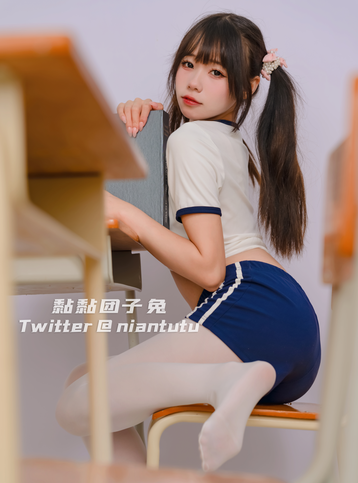 黏黏团子兔(咬一口兔娘) 243套合集下载-[255.74G]